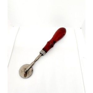 Vintage 7" Sew Tracing Wheel & Stitch Marker Wooden Handle Craft Quilt Pattern